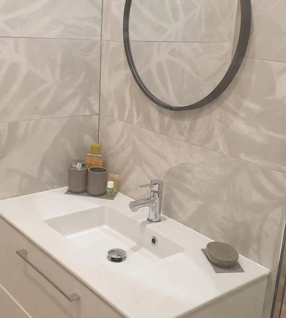 Apartment Juan-Les-Pins Center And Beach 50 M Away Antibes